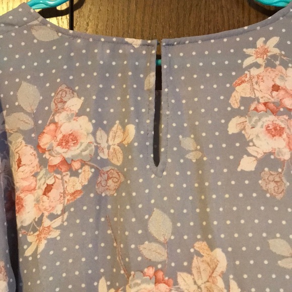 Spring blouse - Picture 2 of 2
